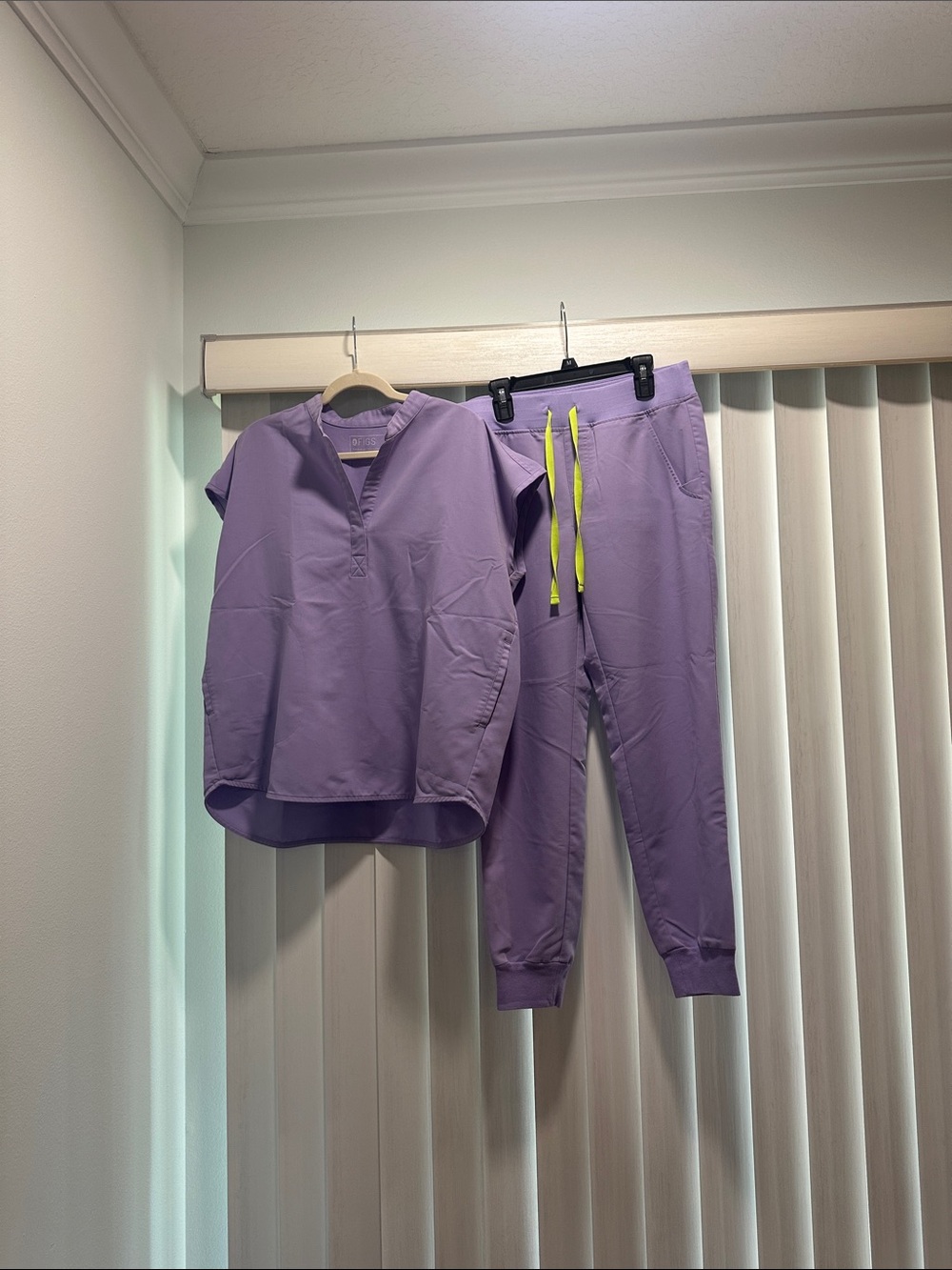 Figs Lavender Women's Pajama Set with Neon Yellow Drawstring